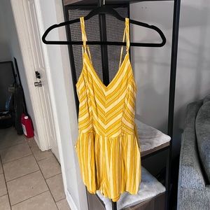 Yellow jumper